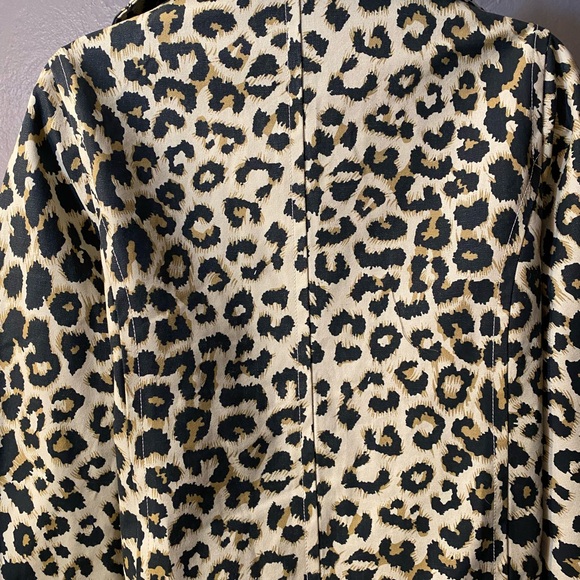 PRIORITIES Leopard Print Jacket - Picture 6 of 16